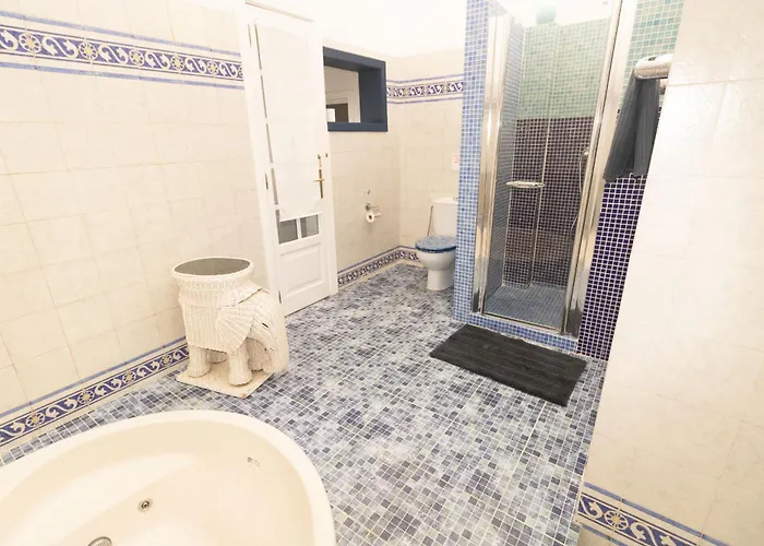 فيلة Luxury Alfred *